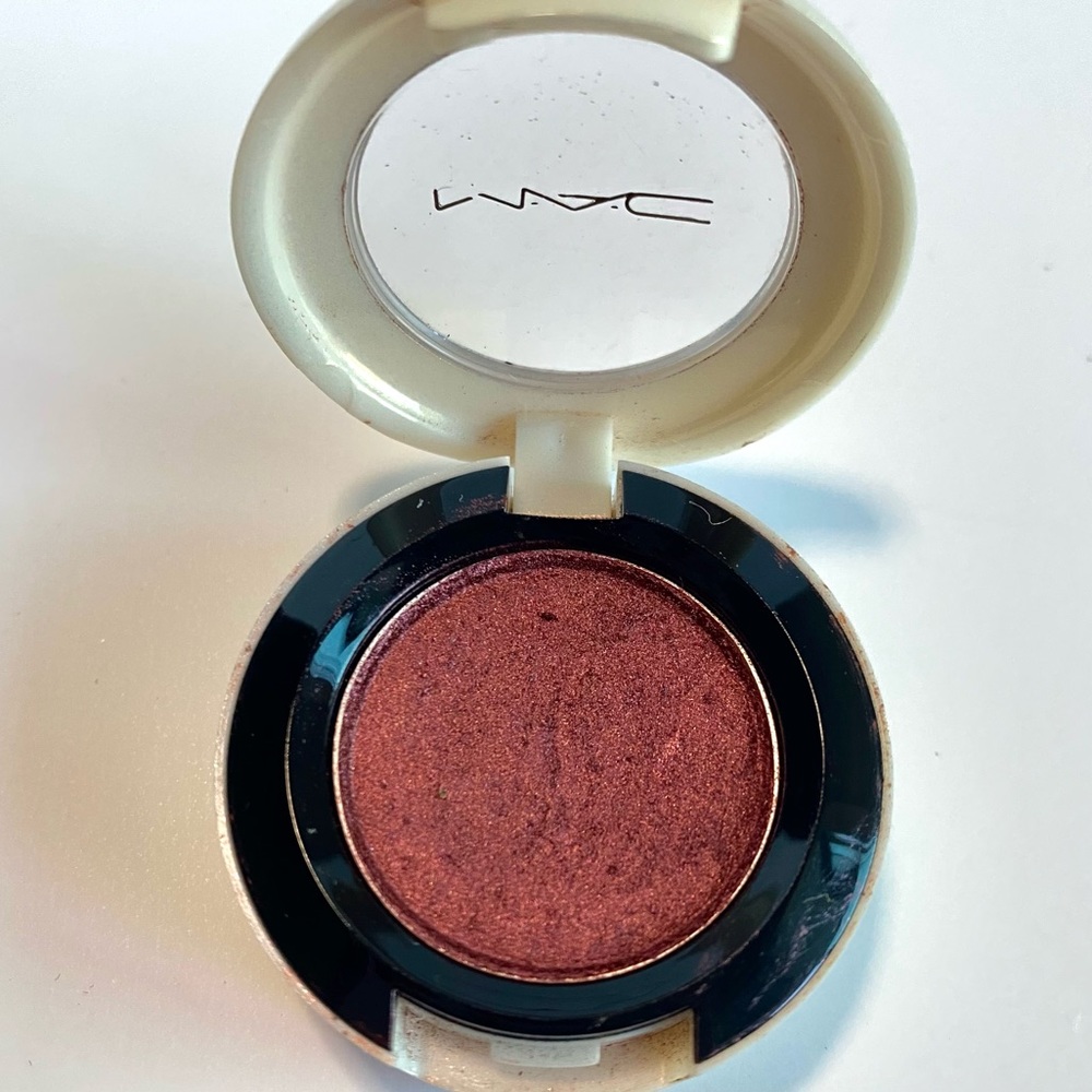 MAC Cosmetics Eyeshadow